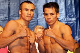 Juan Manuel Marquez (left) and Terdsak Jandaeng